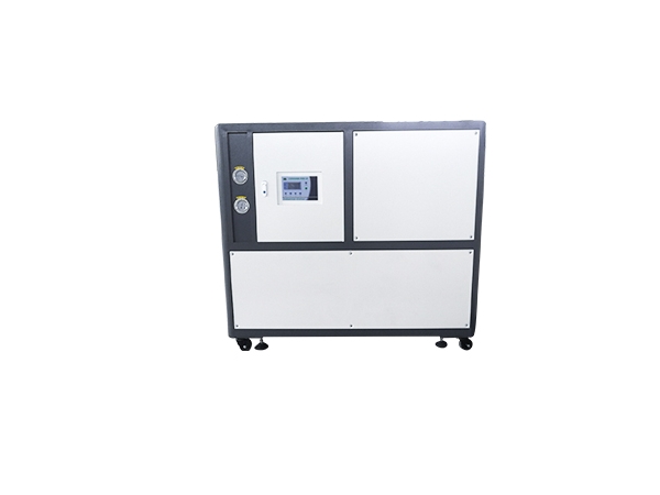 不衕的運行(xing)環(huan)境(jing)，對冷(leng)水機組(zu)有怎樣(yang)的影(ying)響(xiang)？